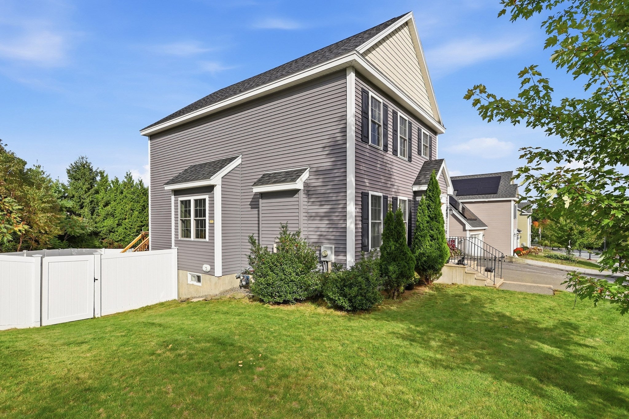 97 Sawtelle Rd, Leominster, MA, 97 Sawtelle Rd, Leominster, MA Photo #2