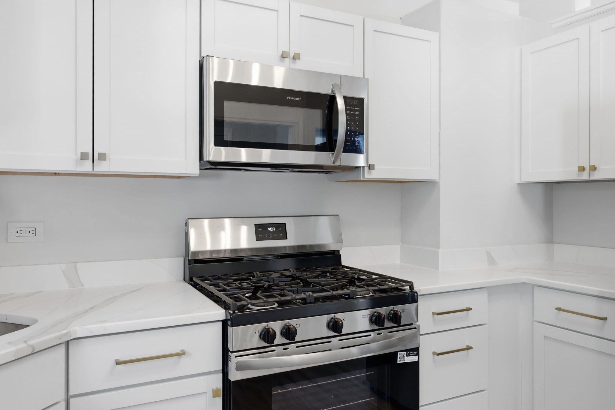 243 Shady Brook Ln, Springfield, MA Photo #22