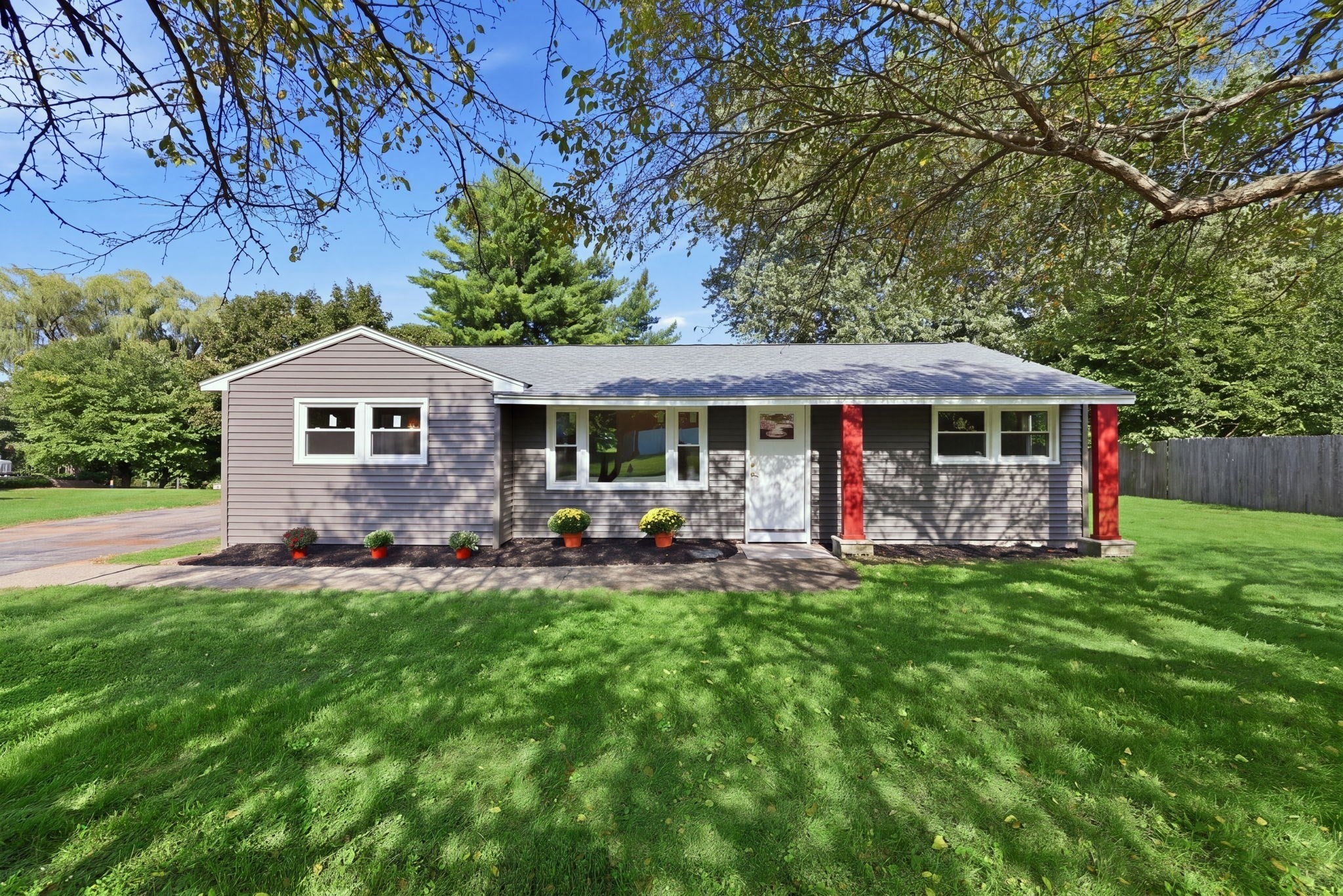 243 Shady Brook Ln, Springfield, MA Photo #1