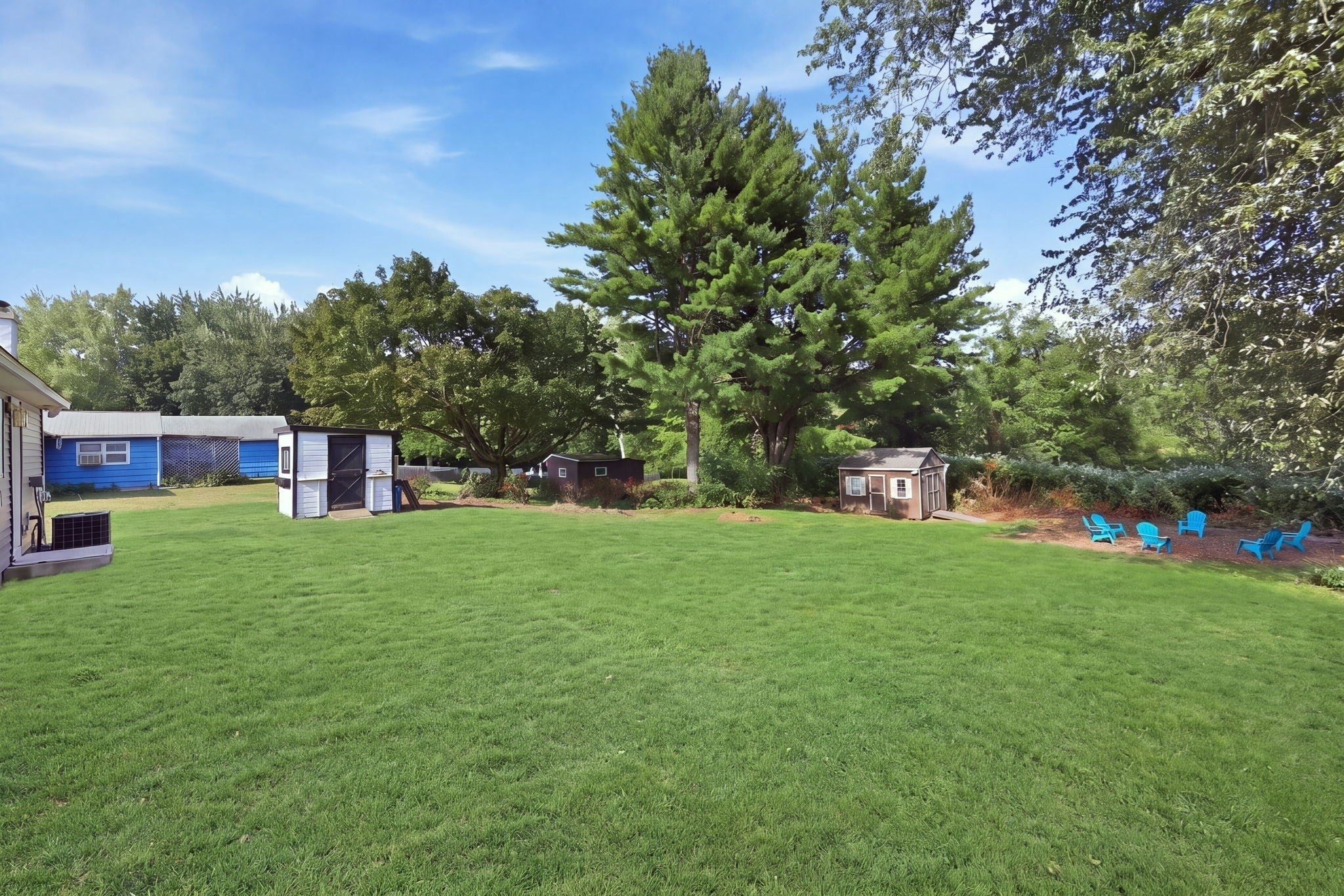 243 Shady Brook Ln, Springfield, MA Photo #8