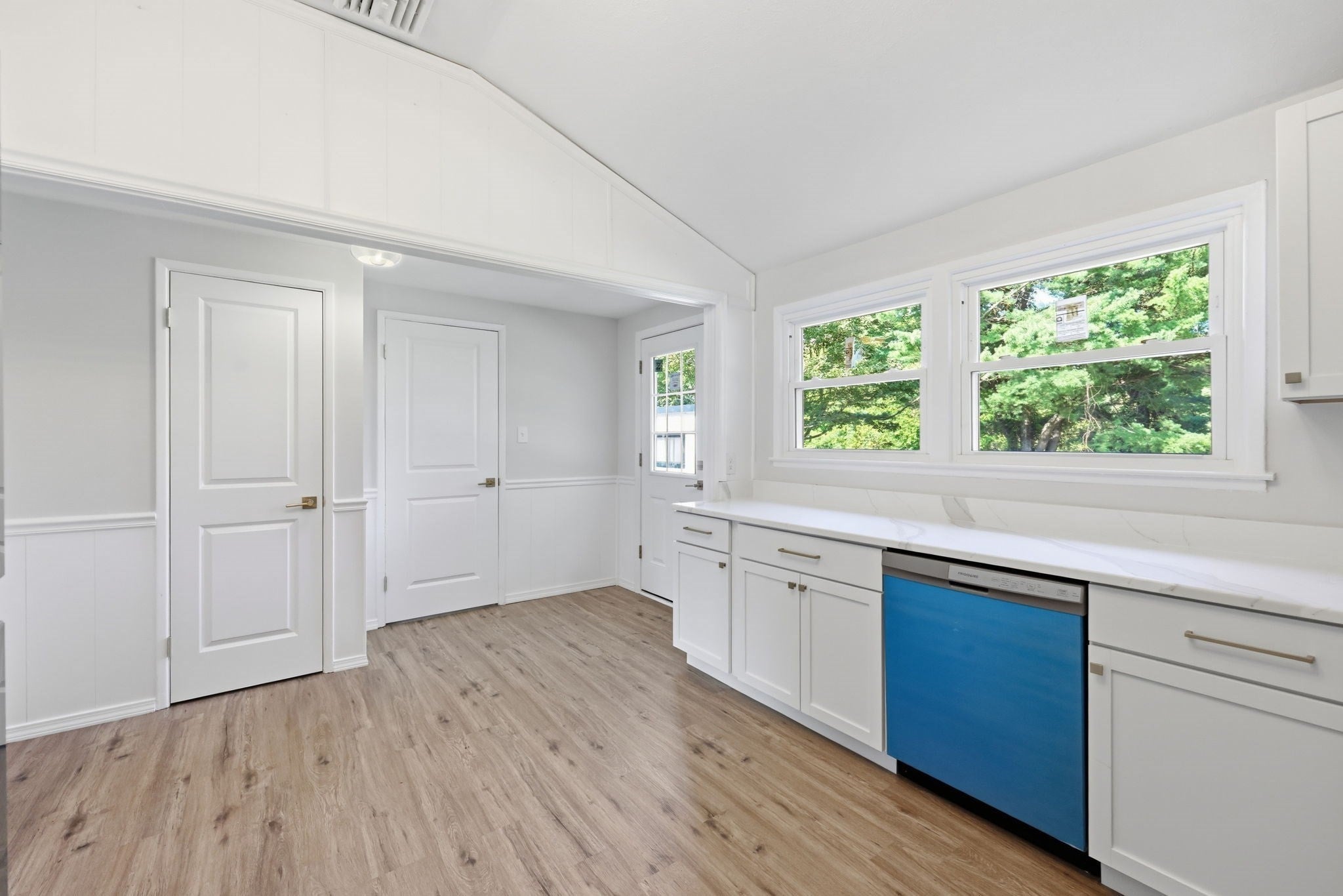 243 Shady Brook Ln, Springfield, MA Photo #19