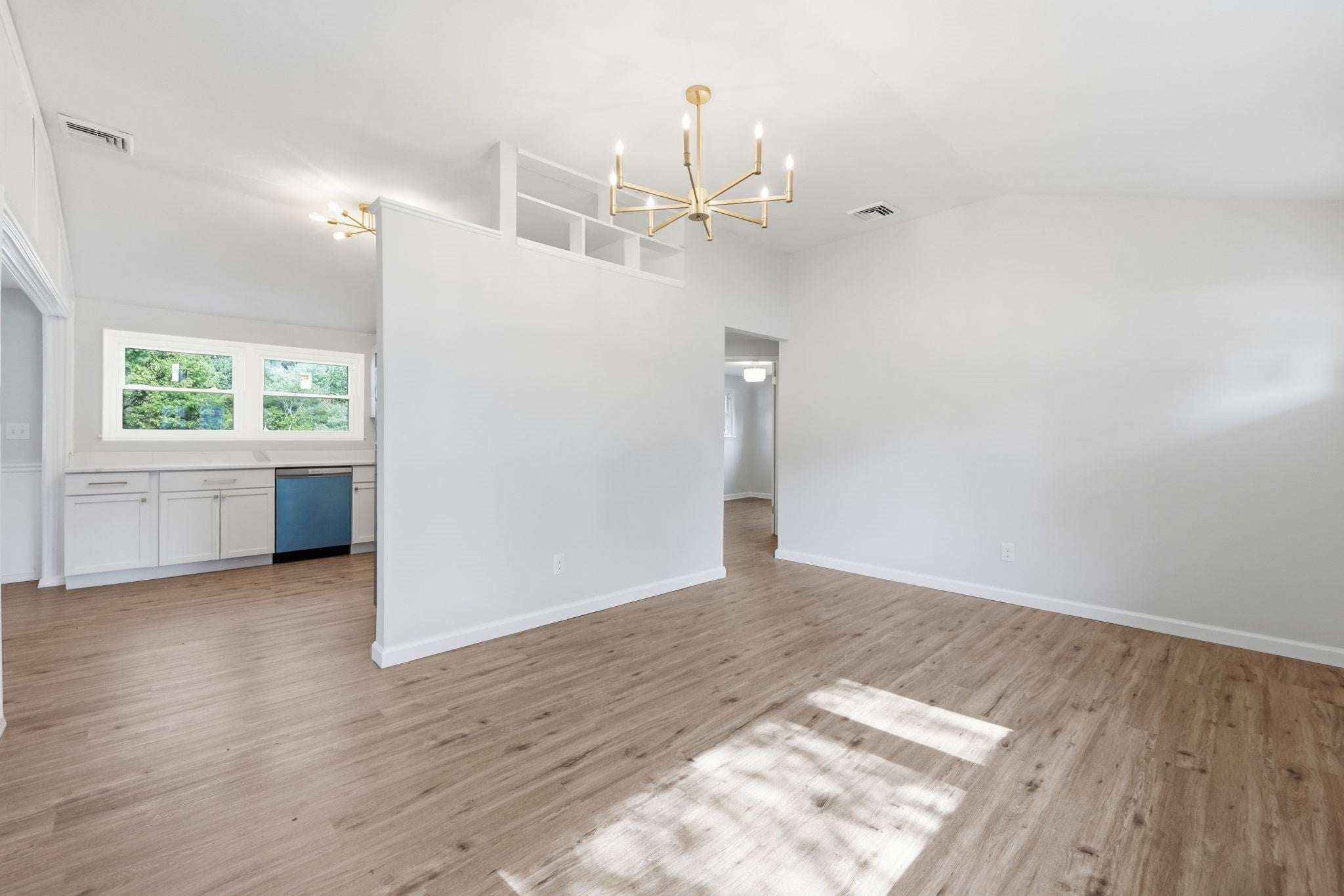 243 Shady Brook Ln, Springfield, MA Photo #11