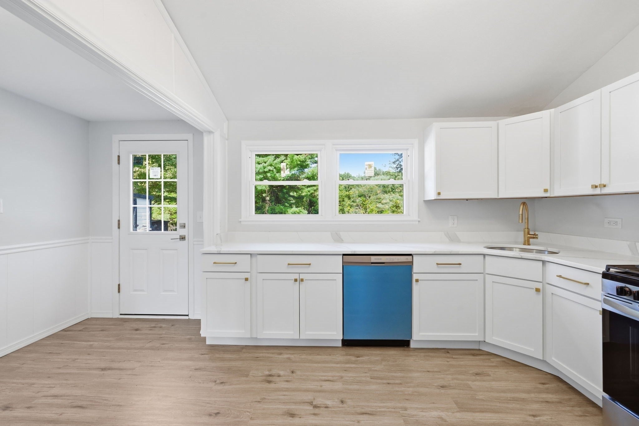 243 Shady Brook Ln, Springfield, MA Photo #21