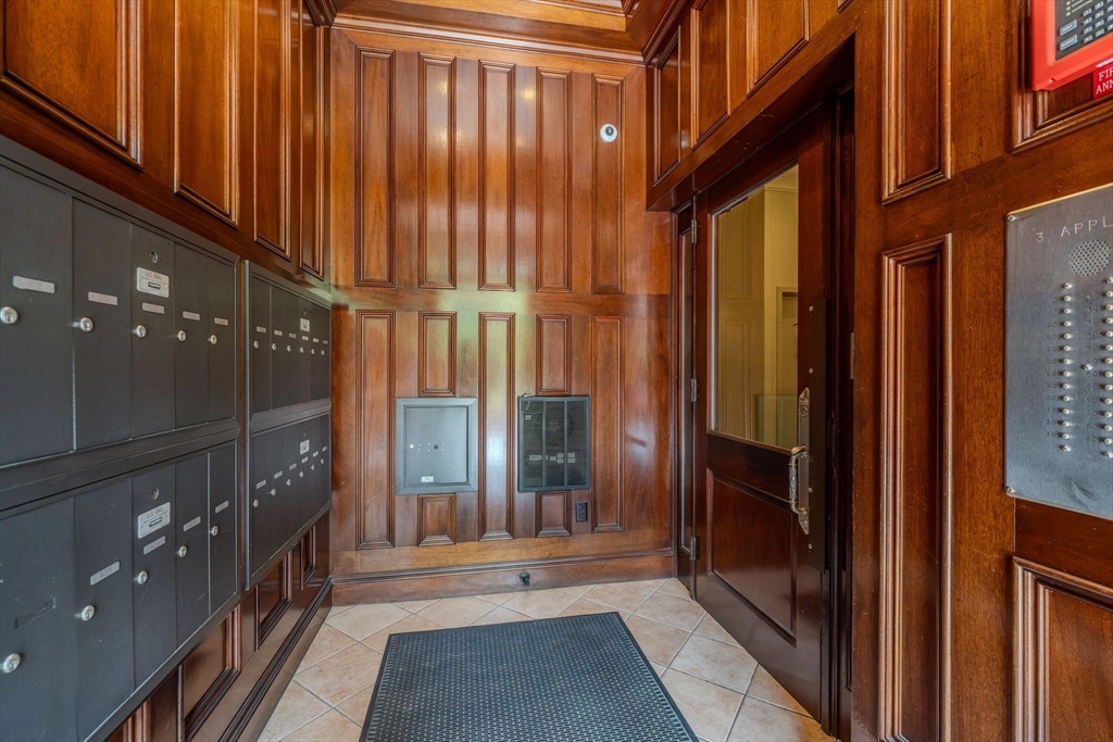 3 Appleton St 505