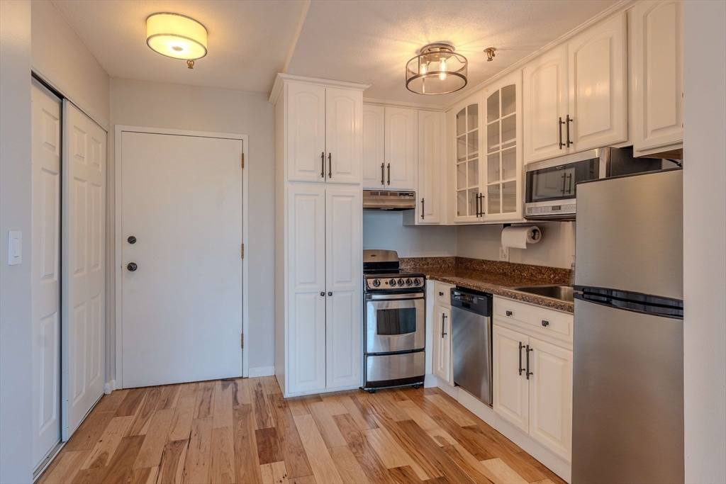 3 Appleton St 505