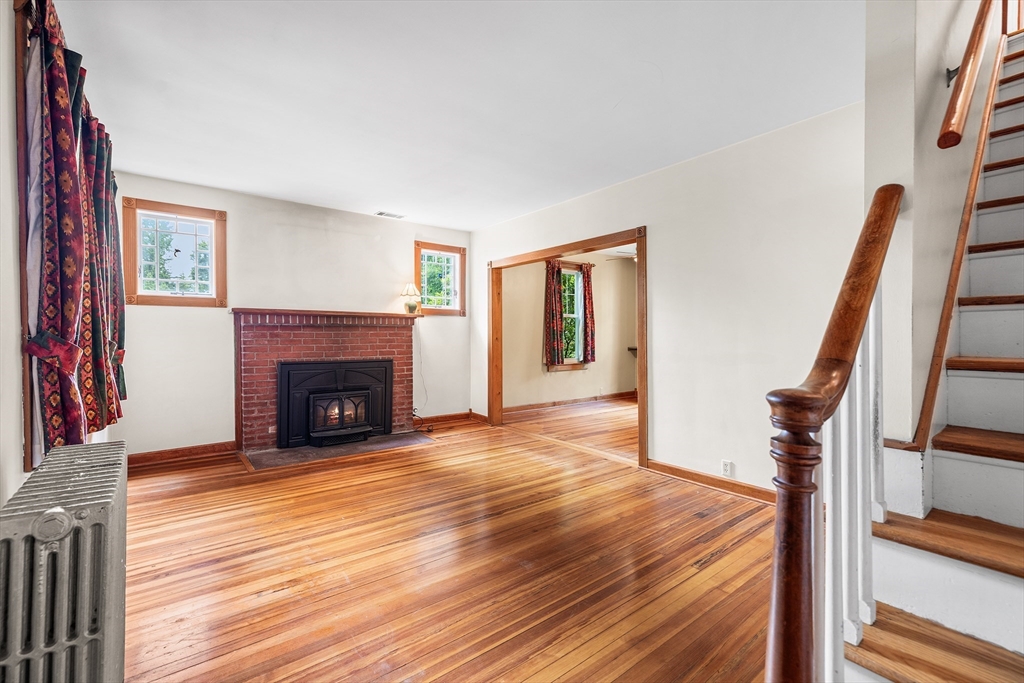 62 Circle Rd
