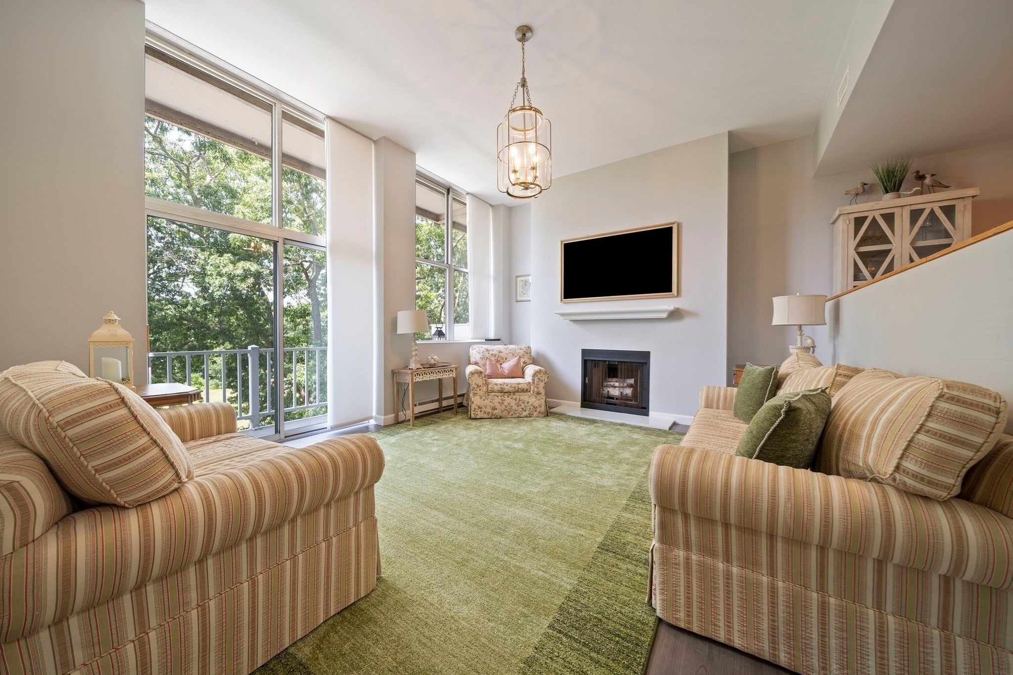 100 Parks St 18