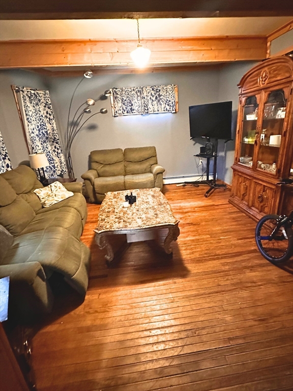 6 Summit Ave