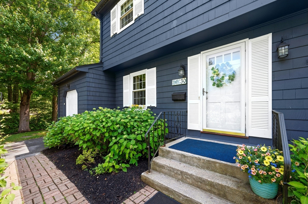 30 Eastview Rd
