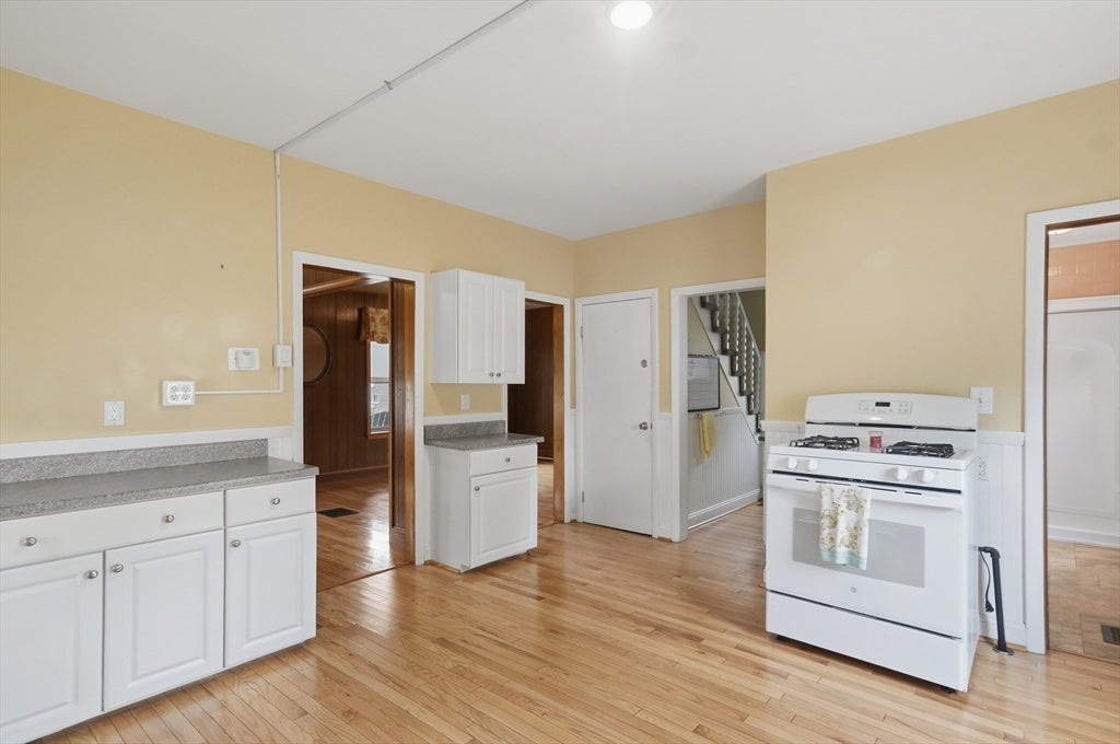 174 Willard Street, Lowell, MA, 174 Willard Street, Lowell, MA Photo #12