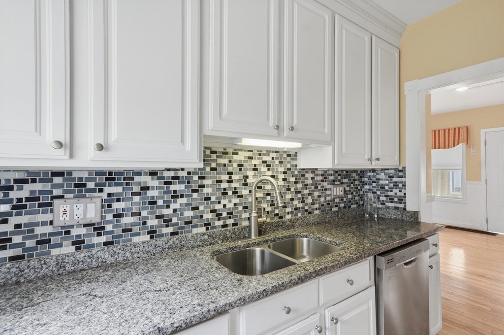 174 Willard Street, Lowell, MA, 174 Willard Street, Lowell, MA Photo #15