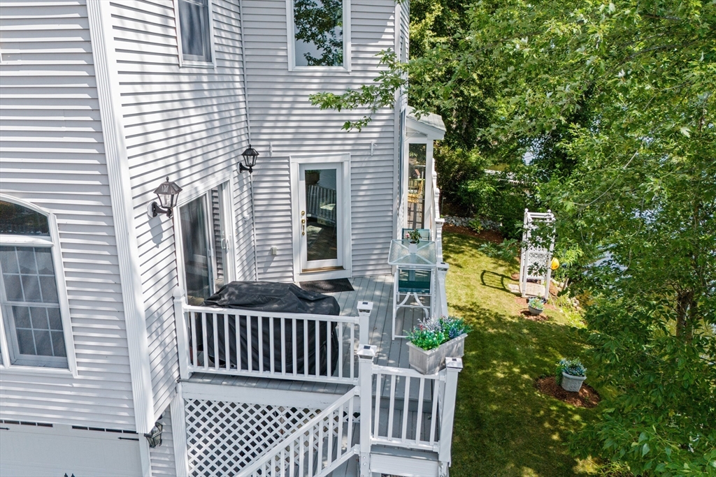 492 Lowell St