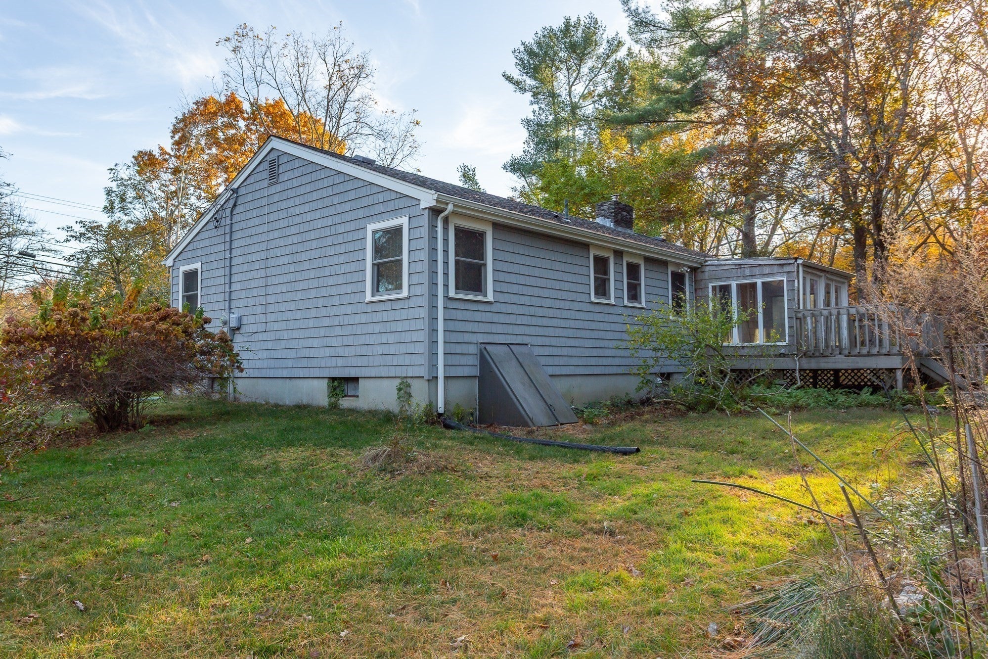 489 Middle Rd