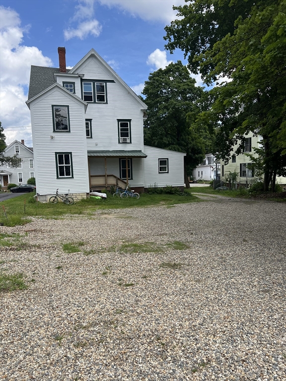 90 Linden St.