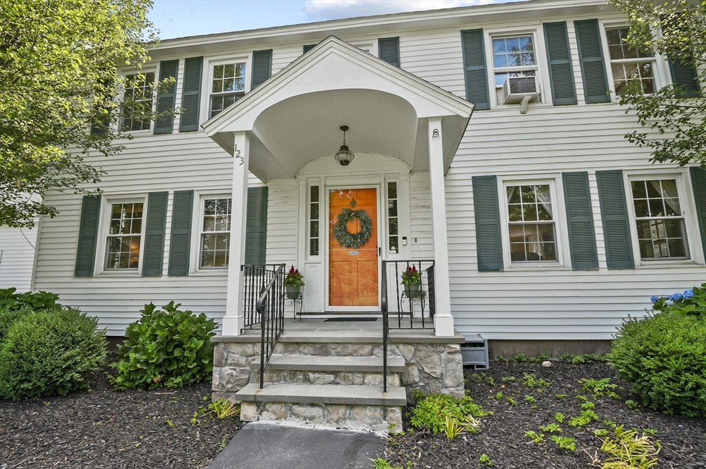 123 Pearl Hill Rd