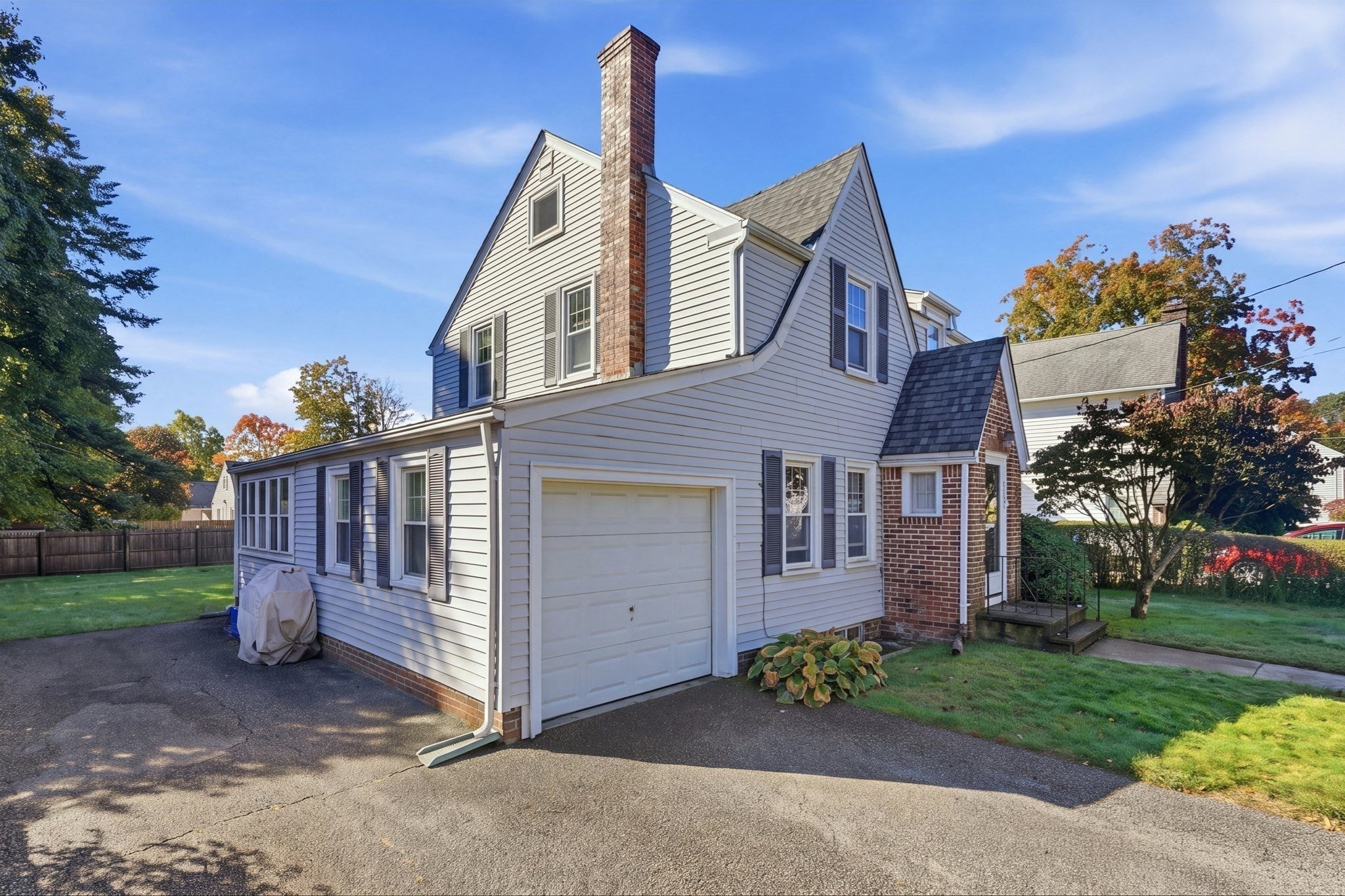 726 Allen St, Springfield, MA Photo #2