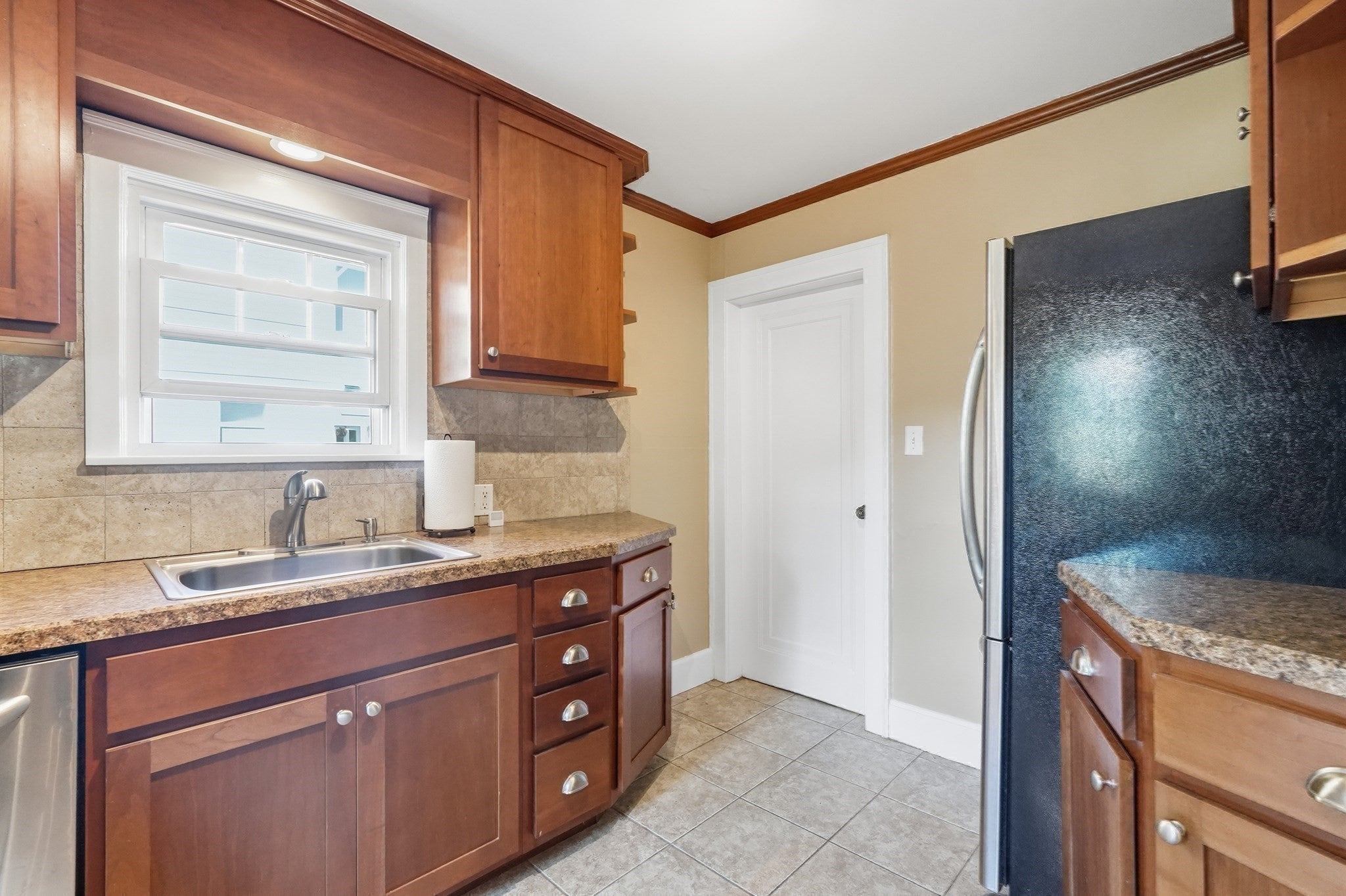 726 Allen St, Springfield, MA Photo #11