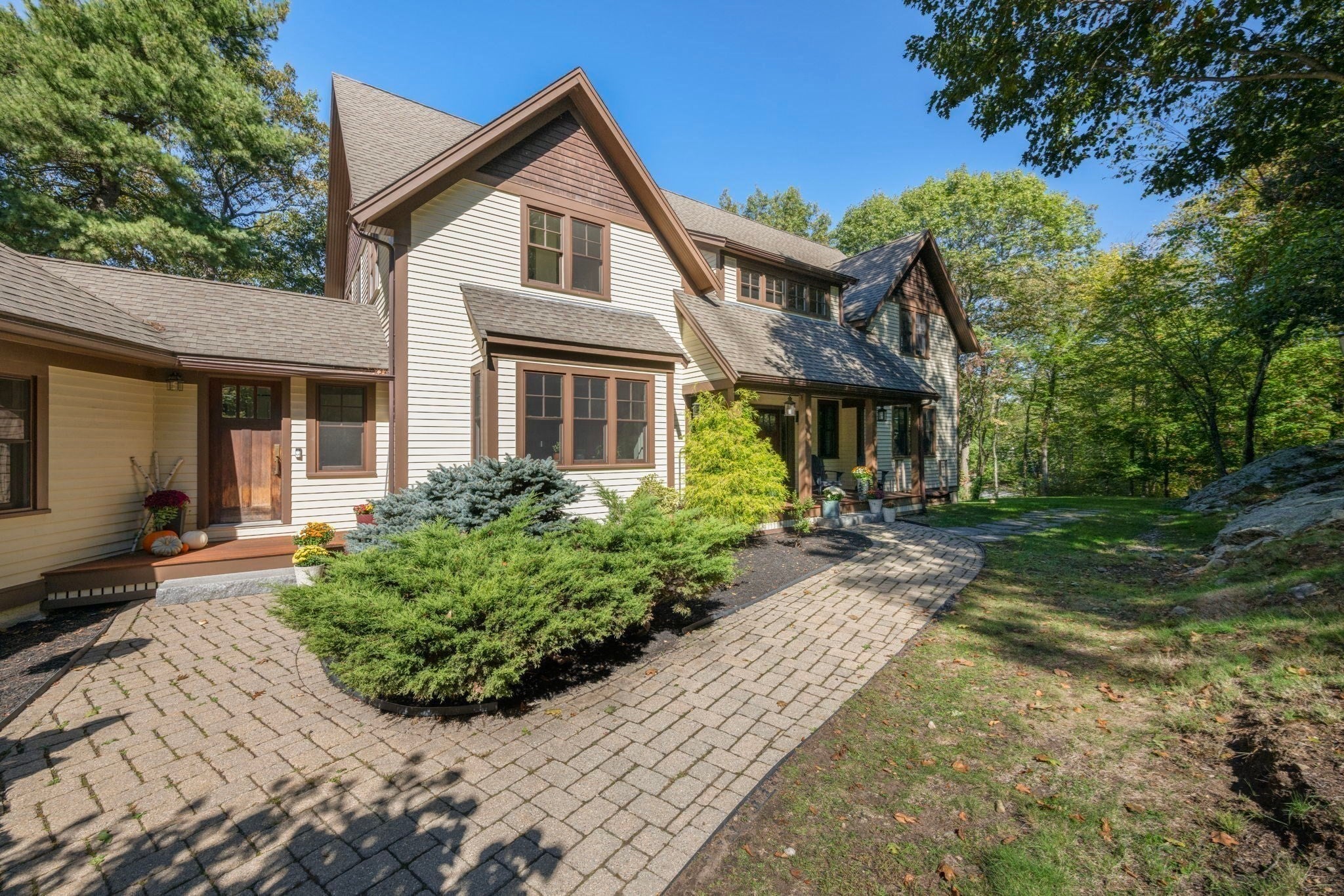 250 Meadowbrook Road