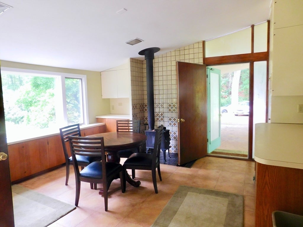 60 Shaw Drive, Wayland, MA Photo #8