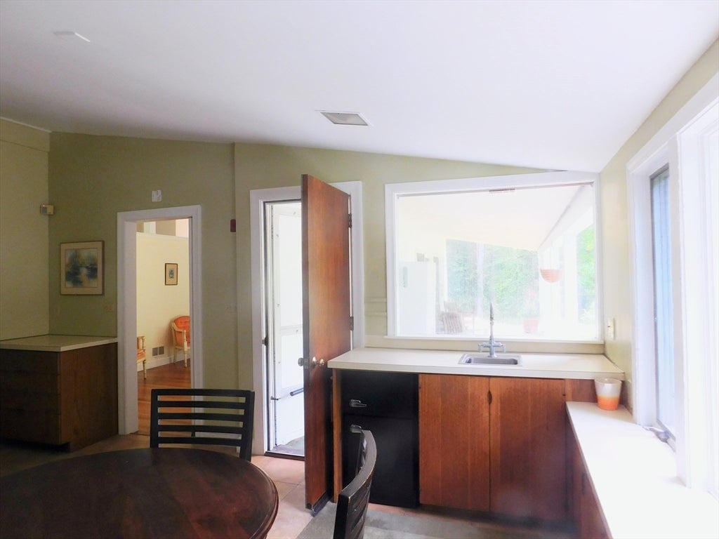 60 Shaw Drive, Wayland, MA Photo #7