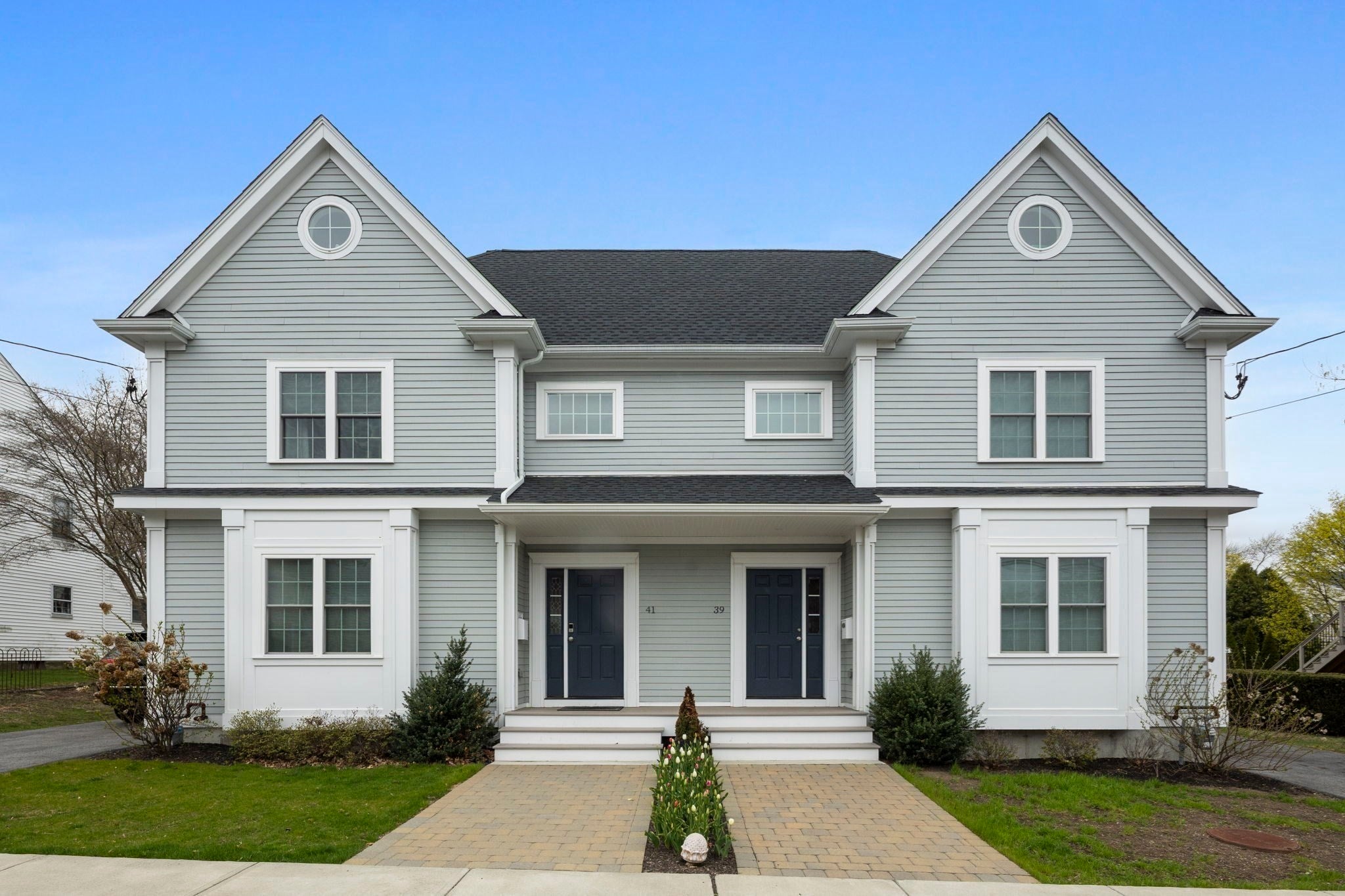 39 French St