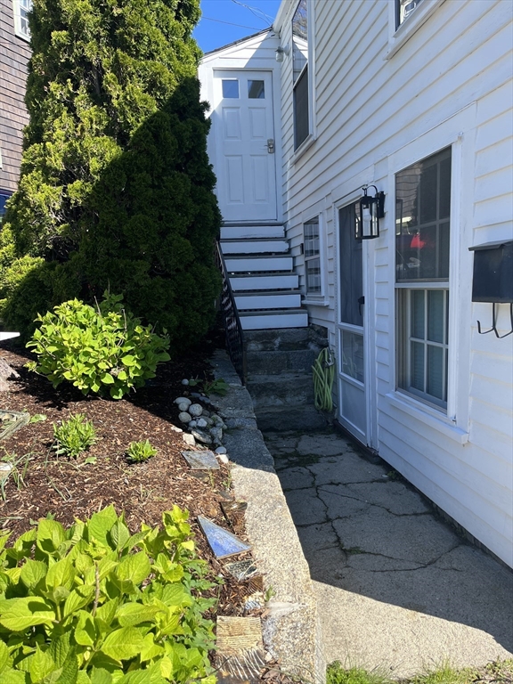 2 Highland St 1