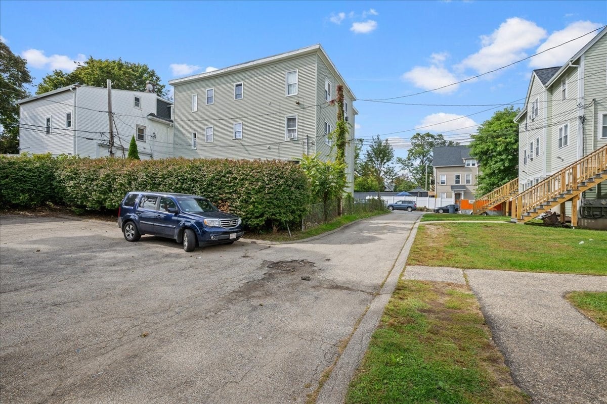 128 Beacon St, Worcester, MA Photo #29