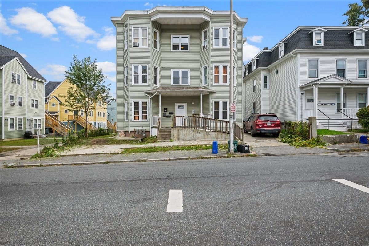 128 Beacon St, Worcester, MA Photo #25