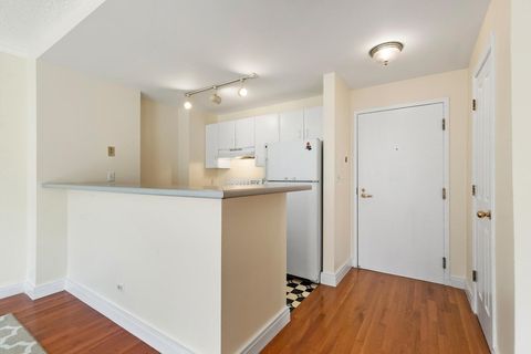 534 Beacon St 302 Boston MA 02215