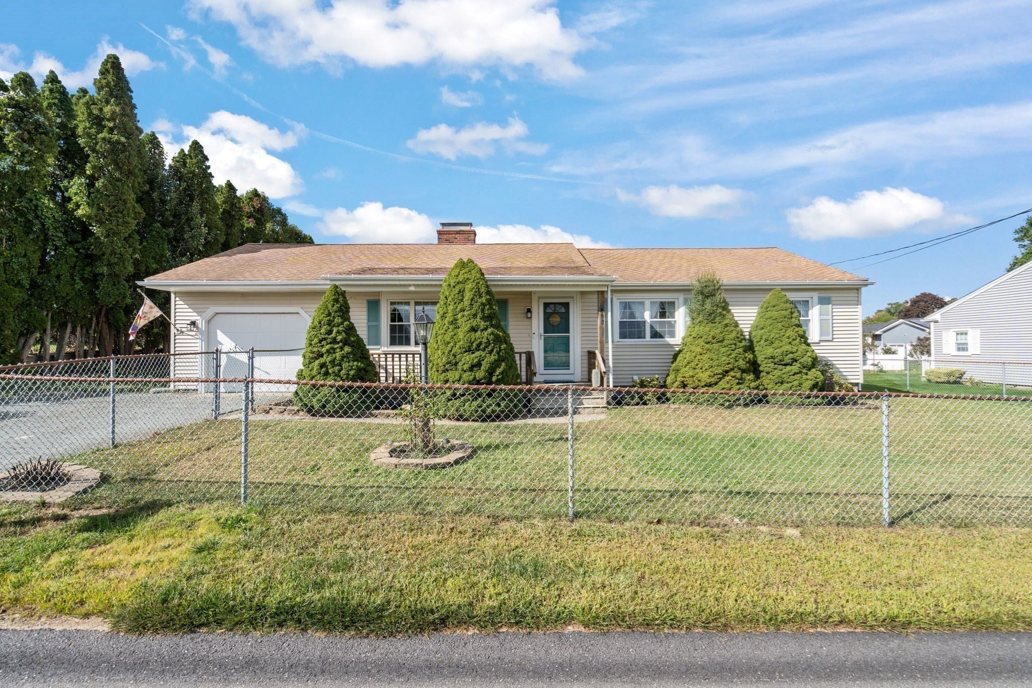 935 Allen St, Dartmouth, MA, 935 Allen St, Dartmouth, MA Photo #2
