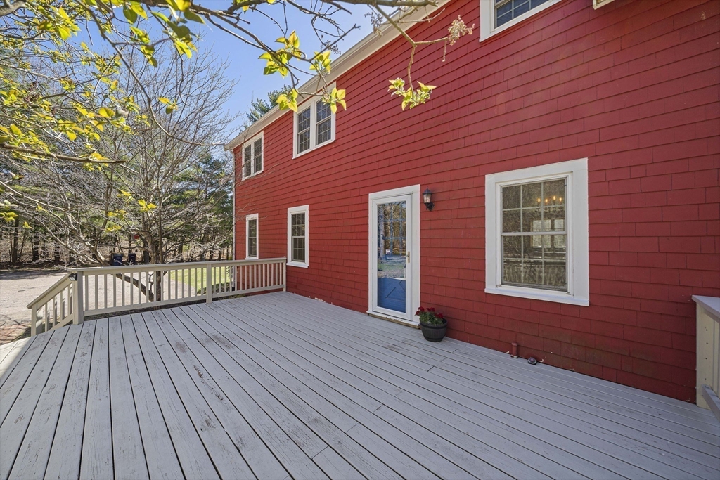53 Leonard Lane
