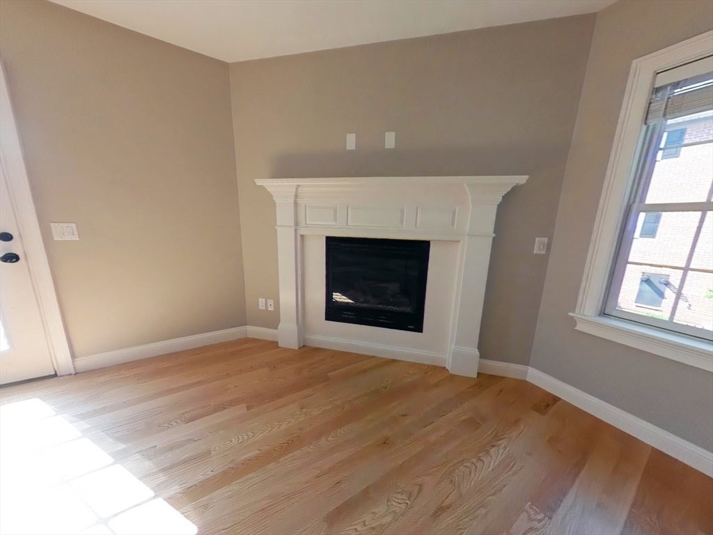 109 Farwell St #109, Newton, MA, 109 Farwell St #109, Newton, MA Photo #4