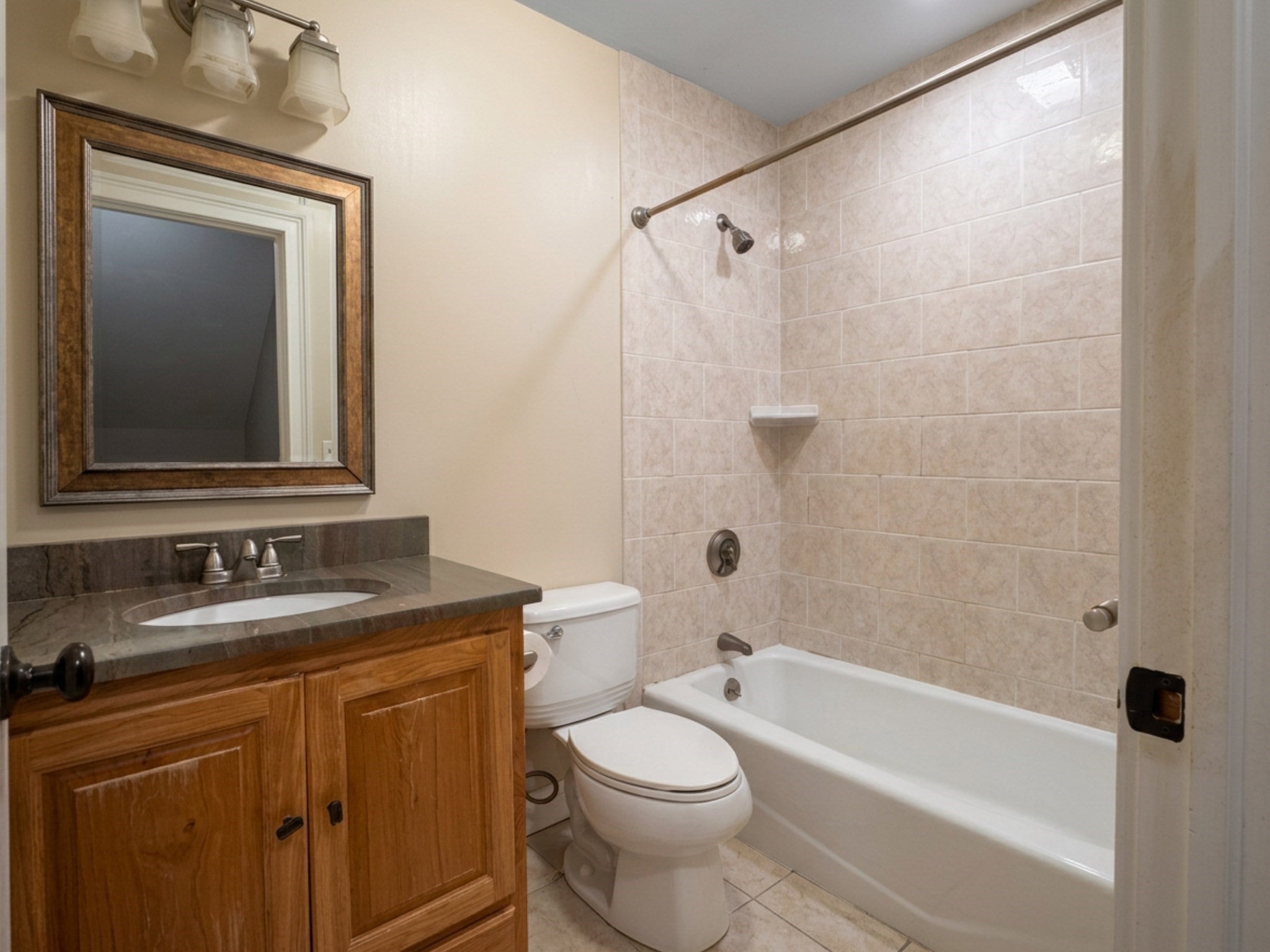 109 Farwell St #109, Newton, MA Photo #12