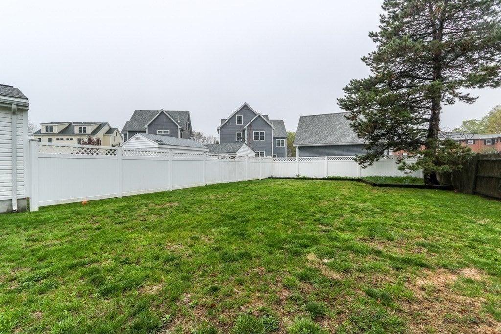 109 Farwell St #109, Newton, MA, 109 Farwell St #109, Newton, MA Photo #18