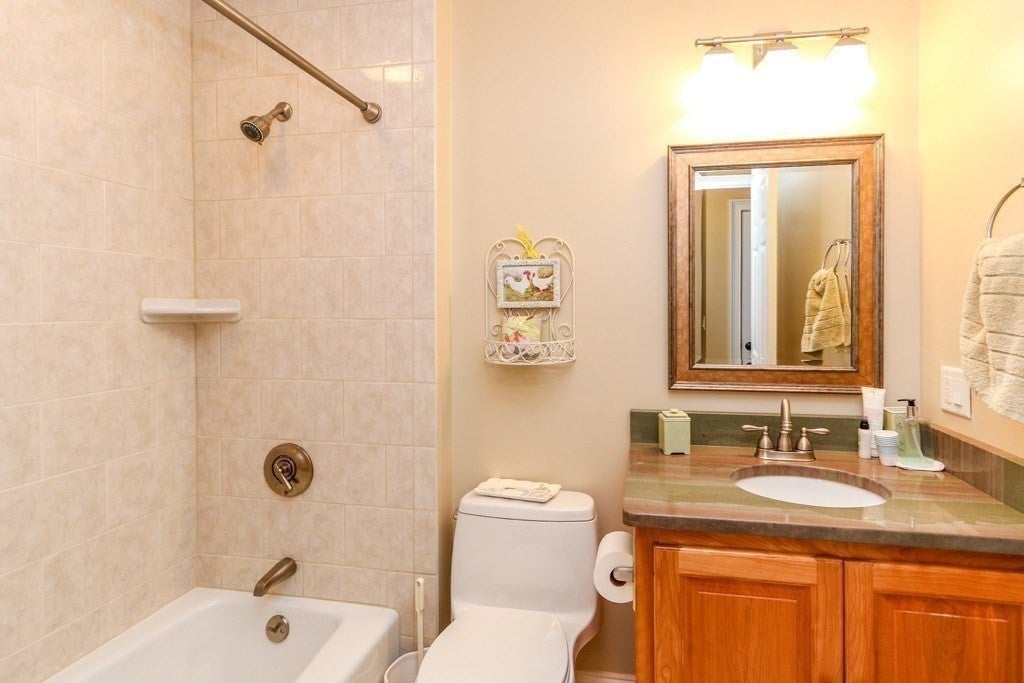 109 Farwell St #109, Newton, MA, 109 Farwell St #109, Newton, MA Photo #11