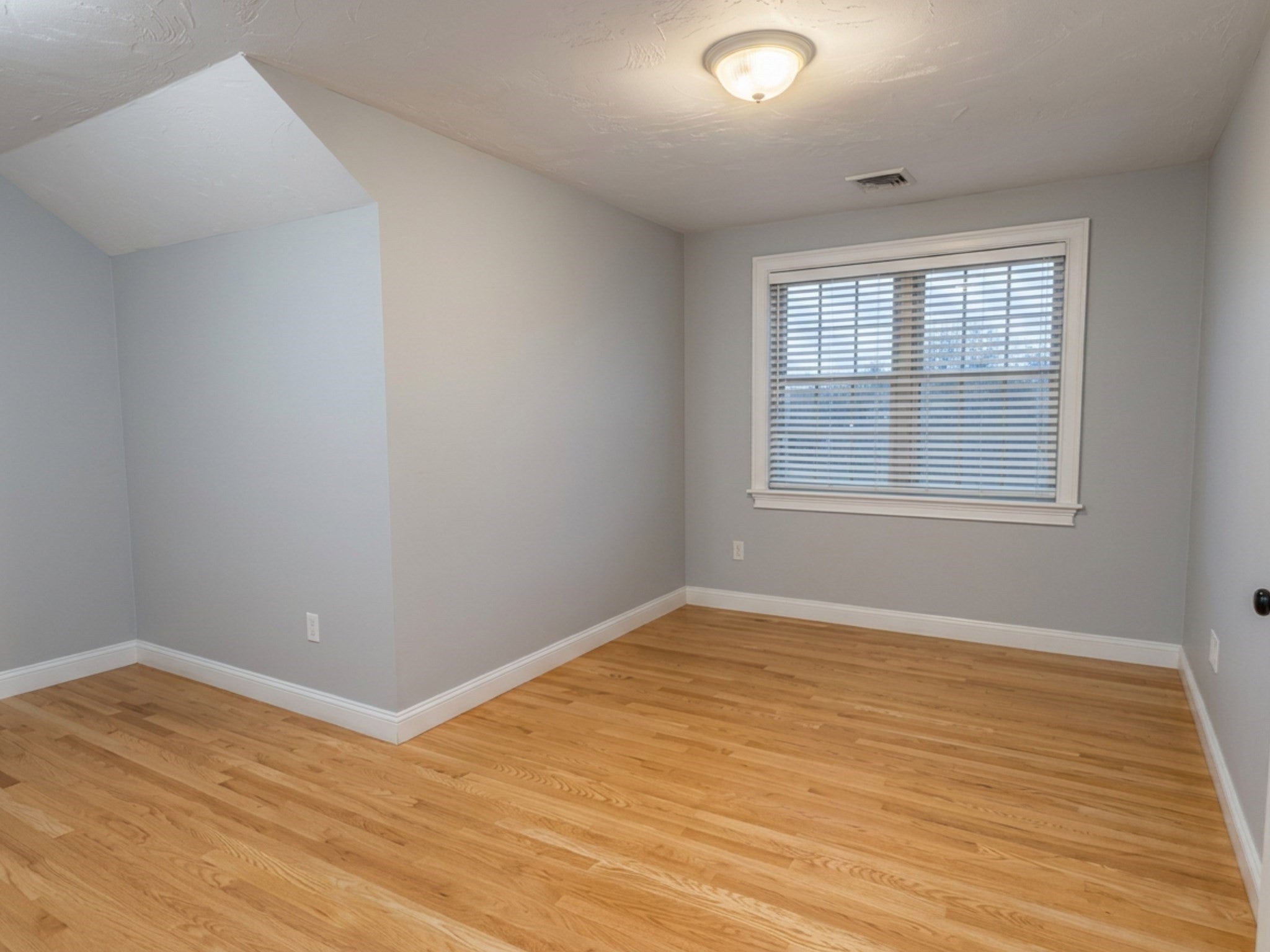 109 Farwell St #109, Newton, MA Photo #13