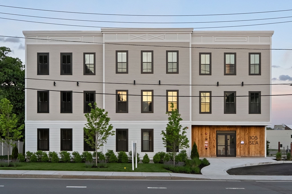 105 Sea Street 104