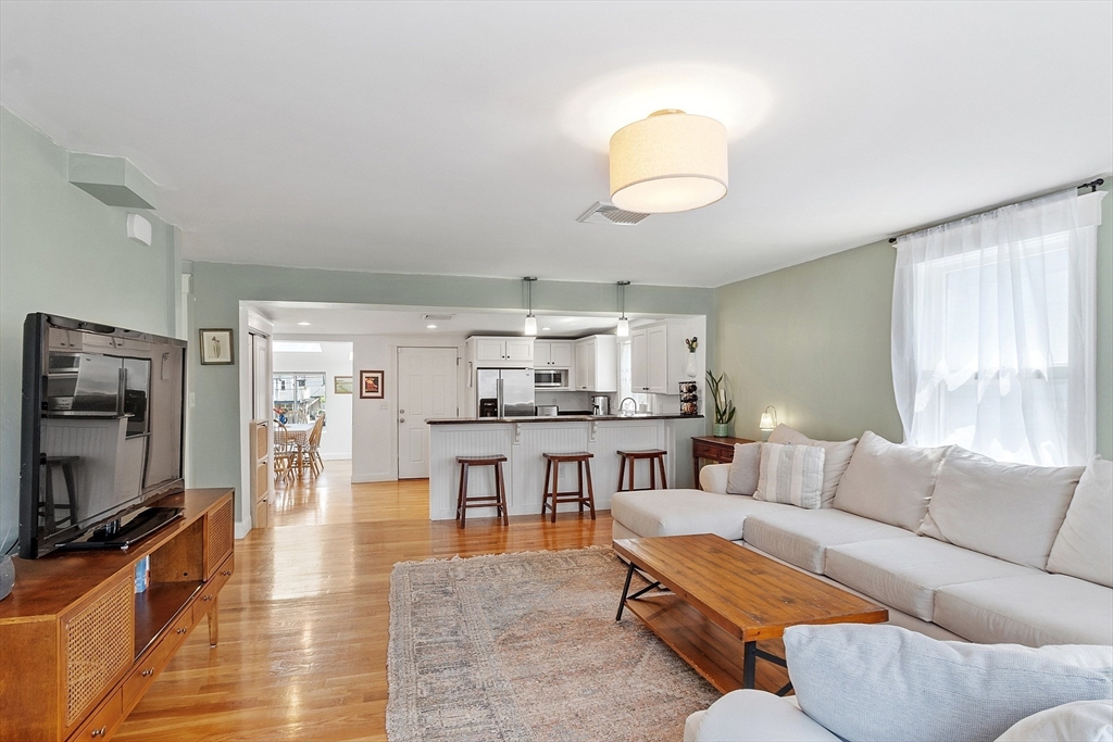 15 Hardy St 2