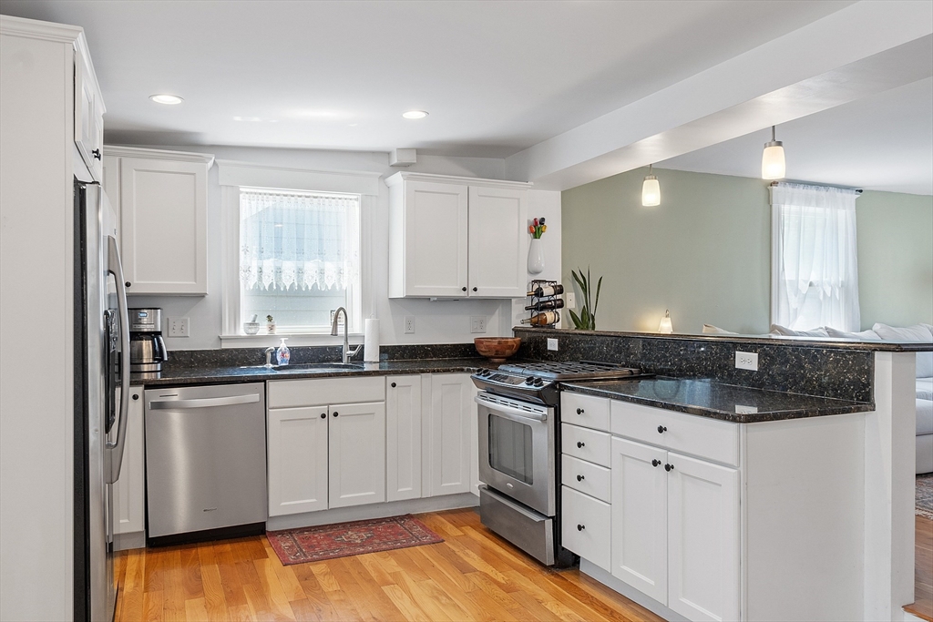 15 Hardy St 2