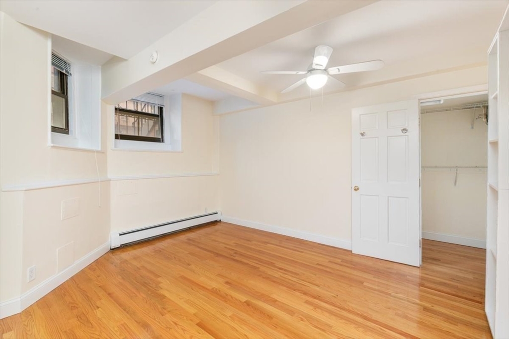 Boston, Massachusetts 02116, United States, 1 Bedroom Bedrooms, ,2 BathroomsBathrooms,Residential,Pending,84626