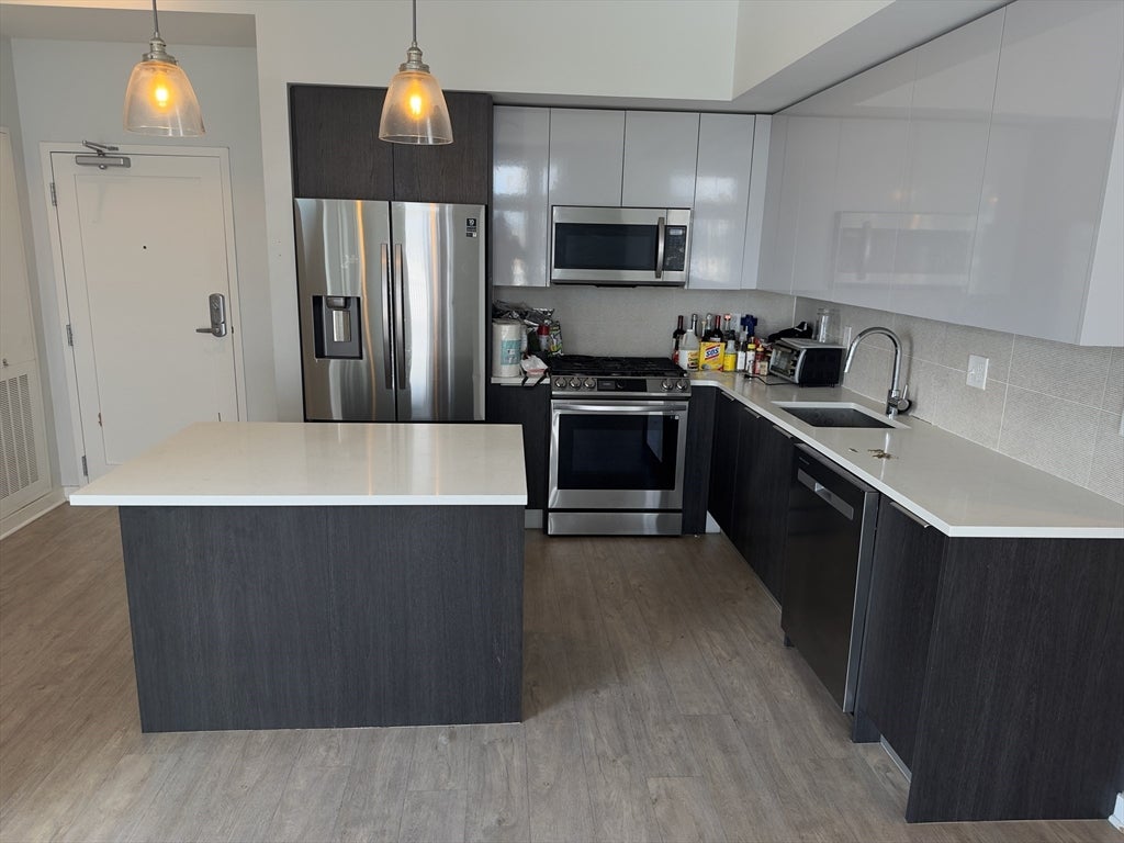 14 Ward St. 402