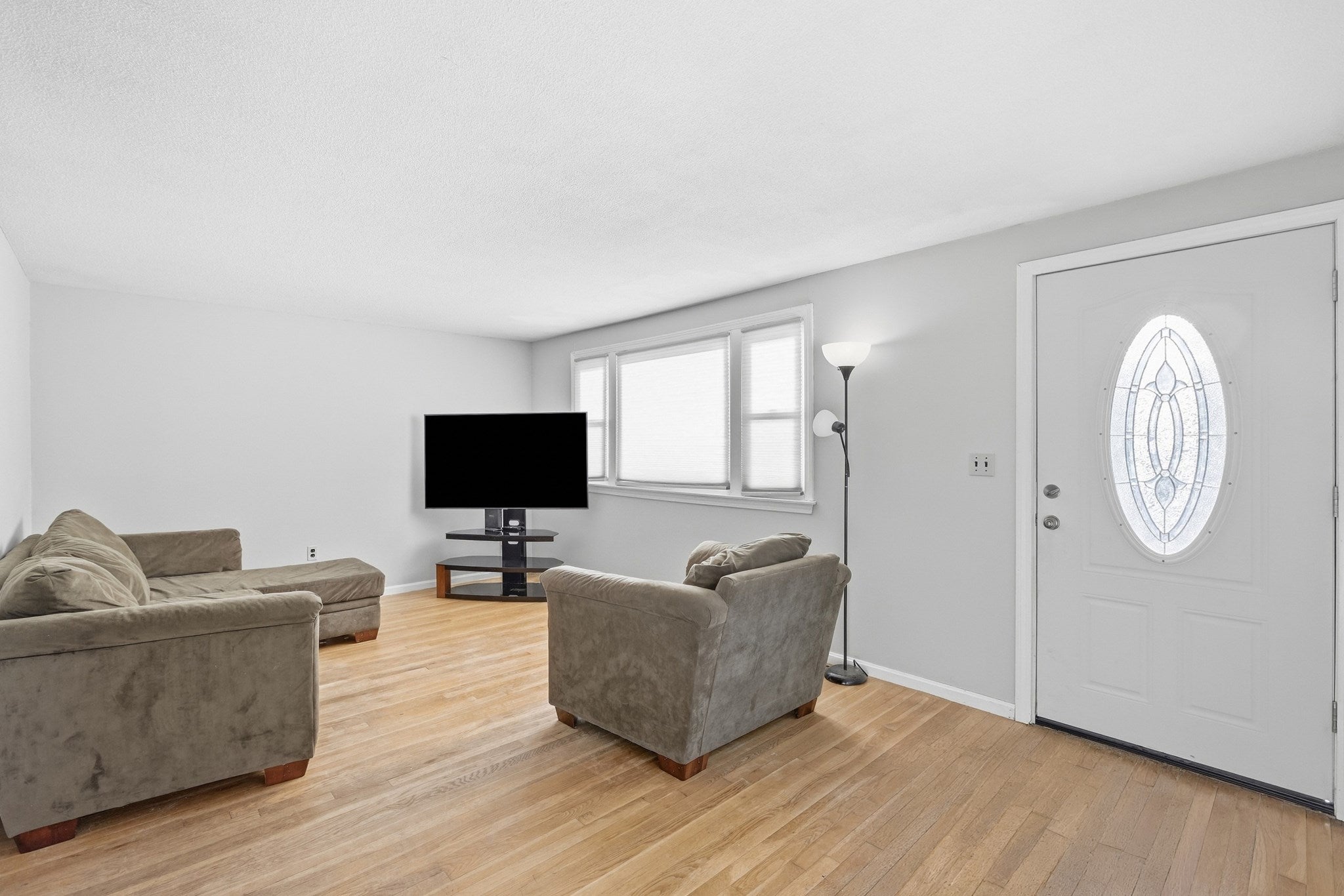 444 Butman Rd, Lowell, MA, 444 Butman Rd, Lowell, MA Photo #4