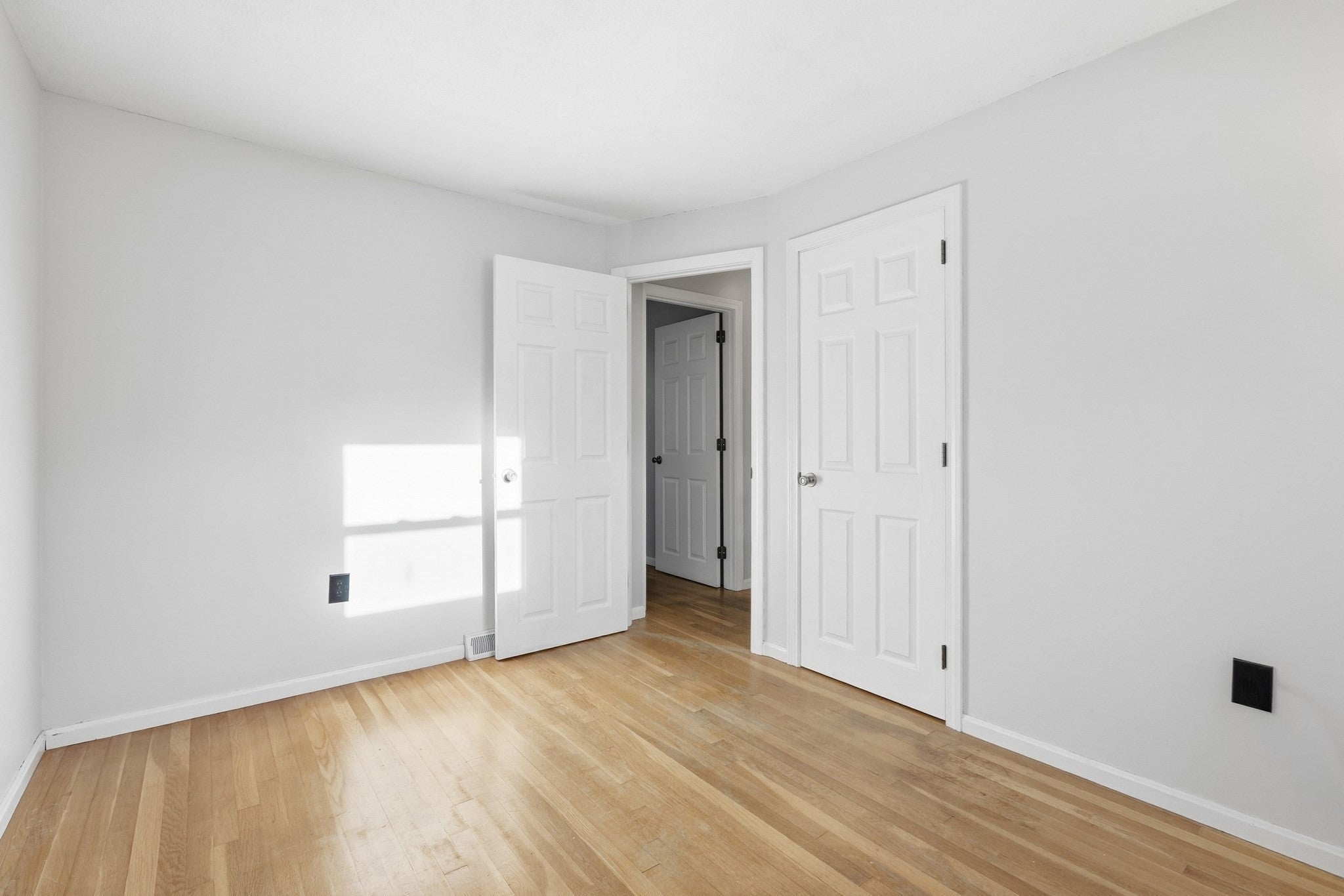 444 Butman Rd, Lowell, MA, 444 Butman Rd, Lowell, MA Photo #15