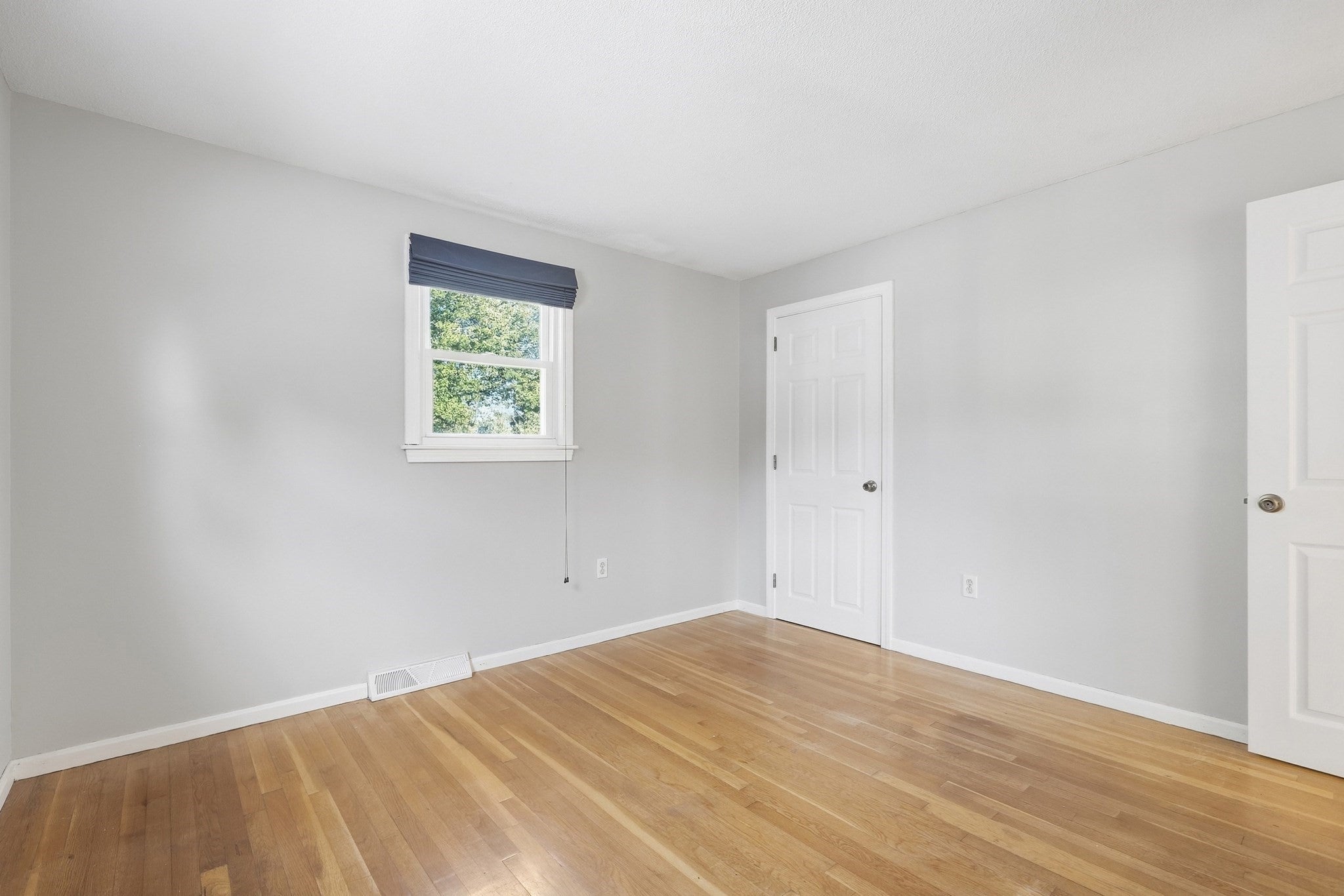 444 Butman Rd, Lowell, MA, 444 Butman Rd, Lowell, MA Photo #17