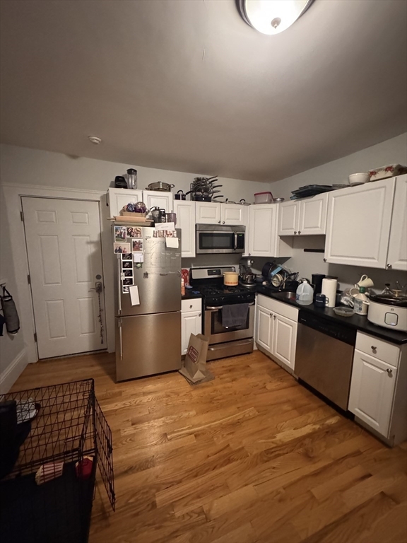240 Crescent St 3
