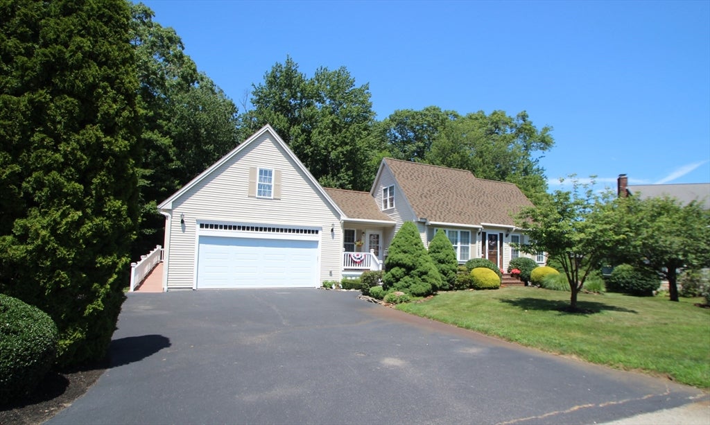 10 Patriot Ln, Whitman, MA Photo #2