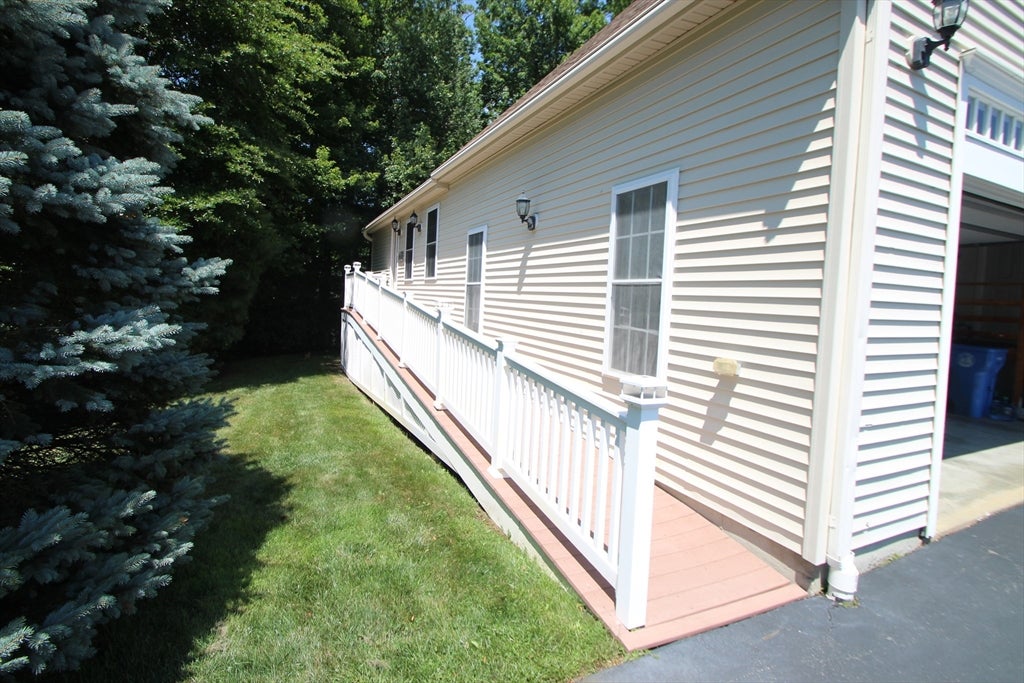 10 Patriot Ln, Whitman, MA Photo #3