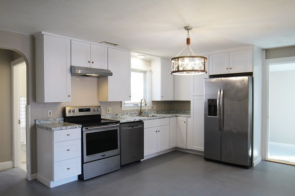 35 Newtonville Avenue, Fitchburg, MA, 35 Newtonville Avenue, Fitchburg, MA Photo #8