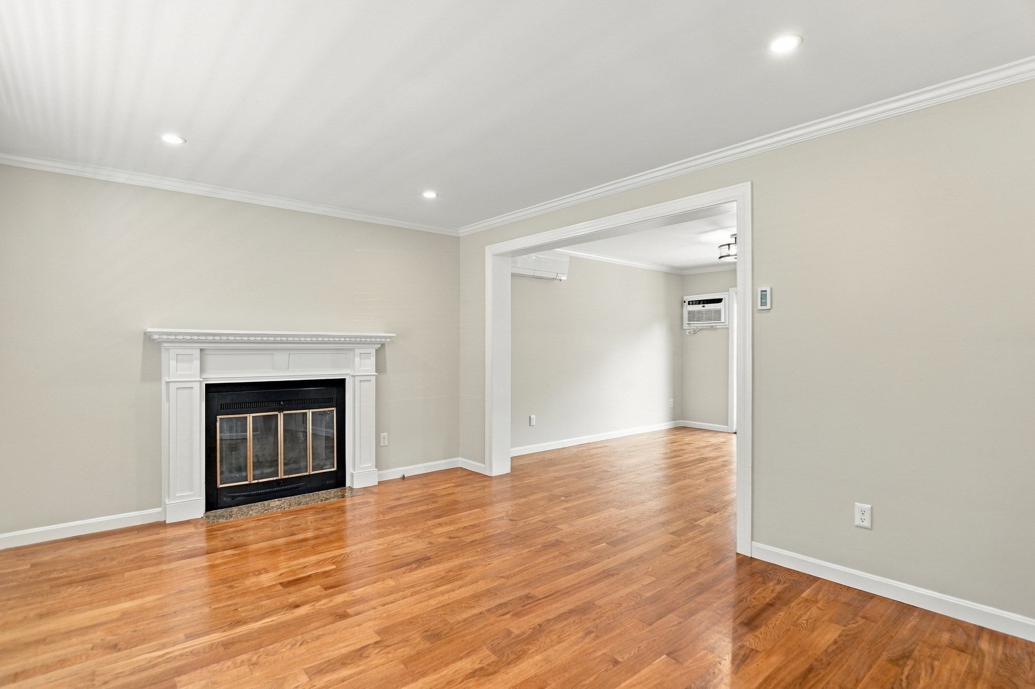 50 Hicks Avenue 16