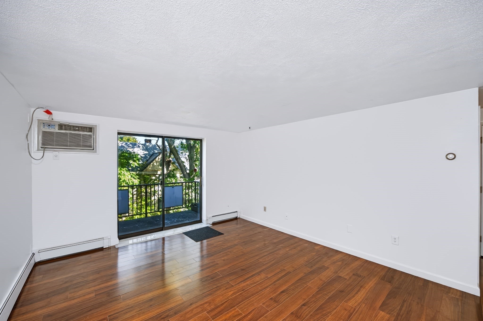 974-976 Main St #24, Melrose, MA, 974-976 Main St #24, Melrose, MA Photo #9